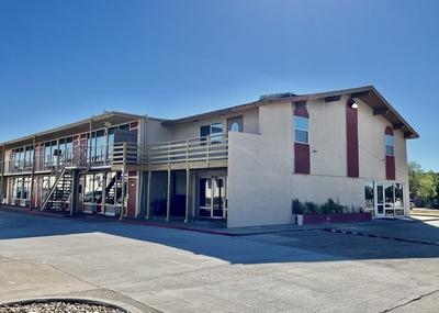 EZ Travel Inn
