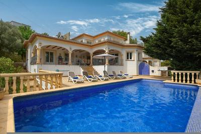 Anngo in J vea With 3 Bedrooms and 2 Bathrooms
