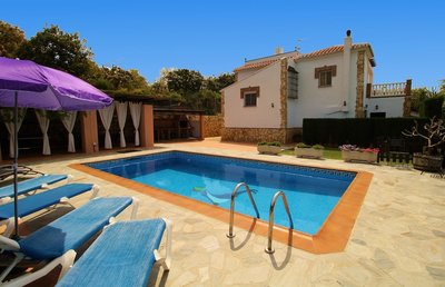 1053 Villa Seral