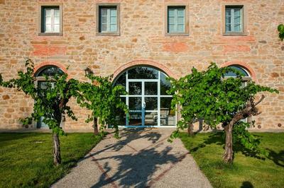 Beautiful Country House Villa Mezzavia With Private Pool in Costiglion Fiorentin