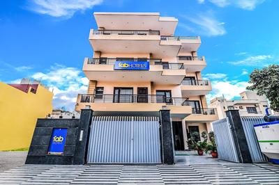 FabHotel Tavishk