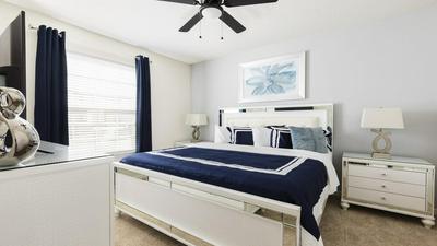 Cozy 4BR Town Home With Pool Close to Disney