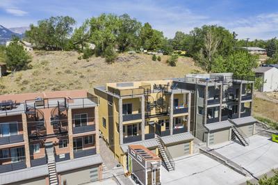 Downtown Skyline Rooftop Patio Modern Townhome