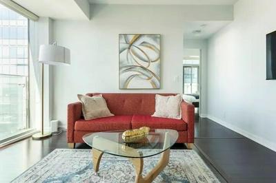 Elegant Suites - CN Tower & Lake View