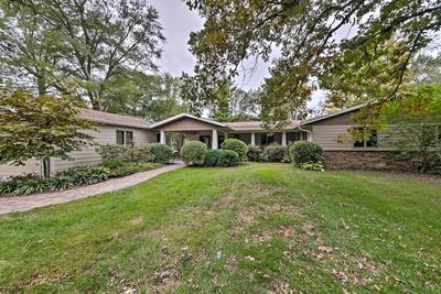 Family Home w/ Deck on Lake Sara: Pets are Welcome