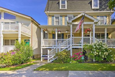 Charming Ocean City Townhome: Walk to Beach!