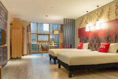 ibis Luoyang Baolong Square Hotel