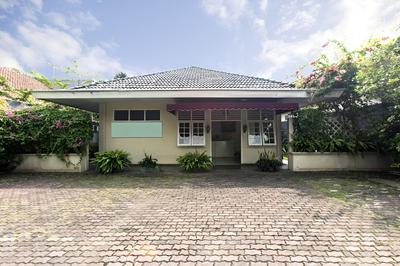 RedDoorz near Gondangdia Station