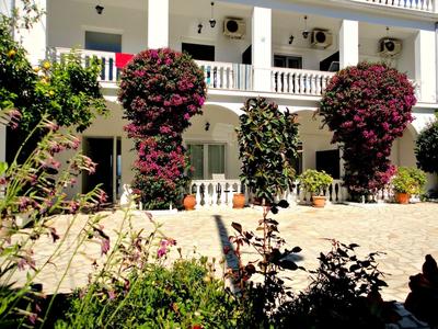 Galini beach studios