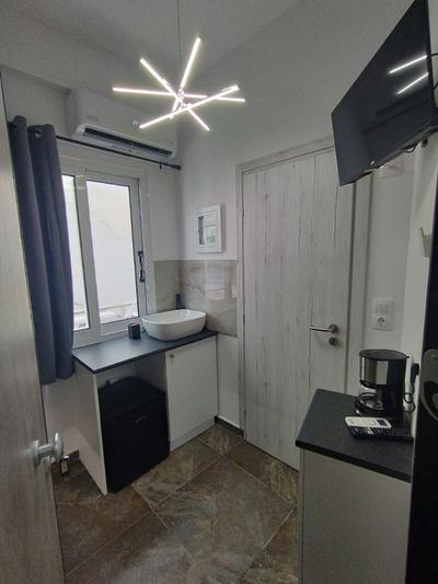 Athina Central Apartment