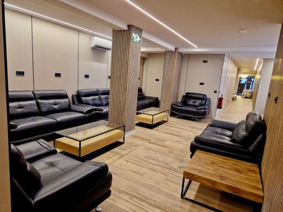 Velvet Hostel Business