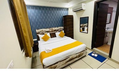 Hotel HSP Suites - Near IGI Airport - New Delhi