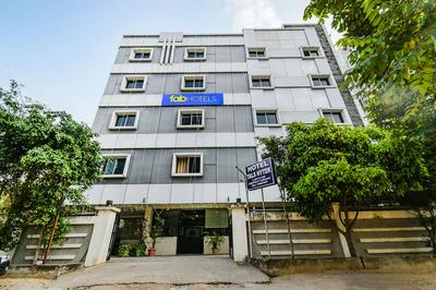 Fabhotel Tals Hitech