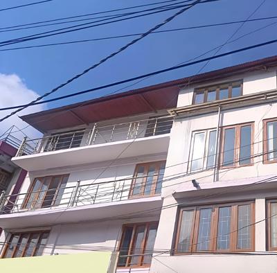 Goroomgo Chand Regency Nainital