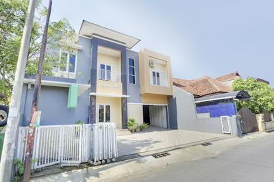 Capital O 3971 Griya Loka Syariah 1 Sampangan