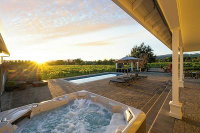 Chic Sonoma Oasis w/ Pool, Bocce, Hot Tub + Minutes to Downtown