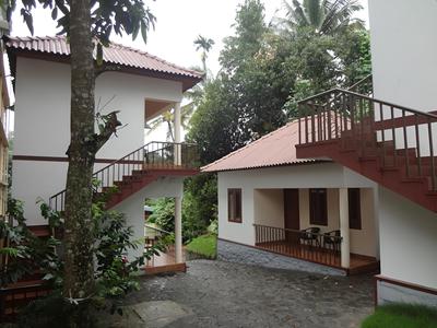 Hotel Seasons Thekkady