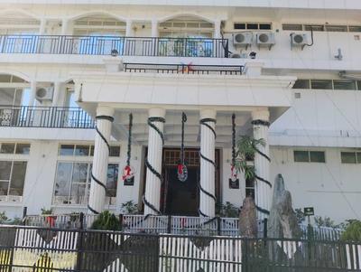 La Nicholas Dei Da Kine Resort