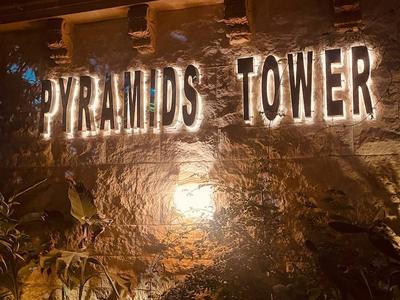 Pyramids Tower Inn