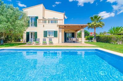 Voltora in Campos With 3 Bedrooms and 3 Bathrooms