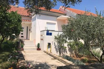 Sea View Apartment Orhideja, Sleeps 4