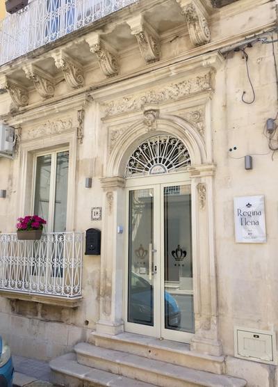 Regina Elena Charme Rooms