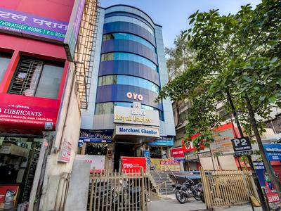 OYO Flagship 36693 Hotel Royal Enclave