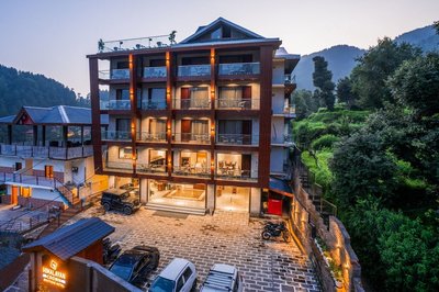 Alt Life Luxe Himalayan Crown Mcelodganj