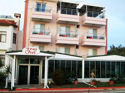 Zeus Hotel