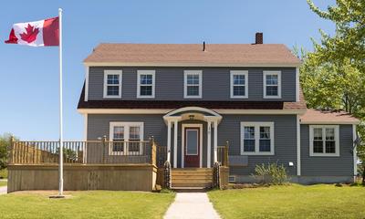 The Archie & Isidore Hotel