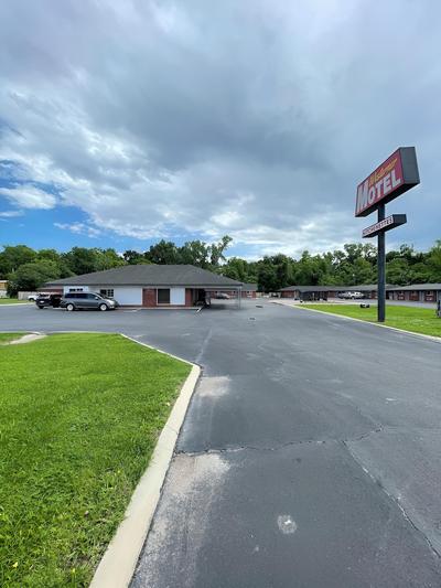 Westerner Motel
