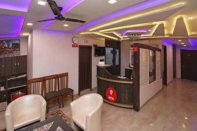 OYO 11648 CP Residency