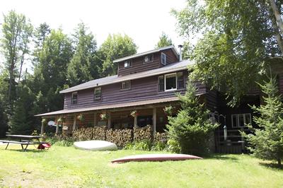 Kiwassa Lake Bed & Breakfast