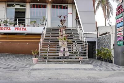 Fabhotel Priya Lodging