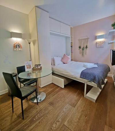 Liverpool Street Apartments