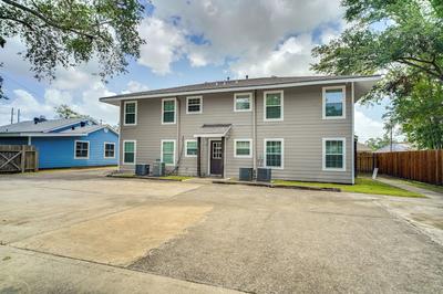 Charming Lake Charles Apartment: 2 Mi to Lake!
