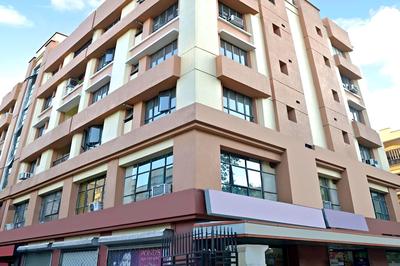 Goroomgo Space Town Kolkata