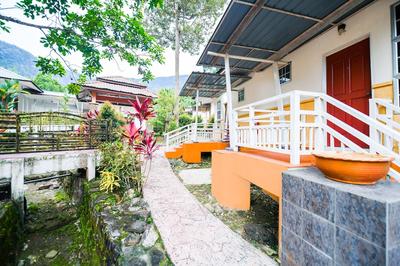 SPOT ON 89954 D'yan Chalet
