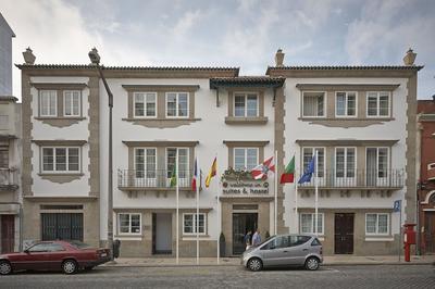 Welcome In - Suites & Hostel