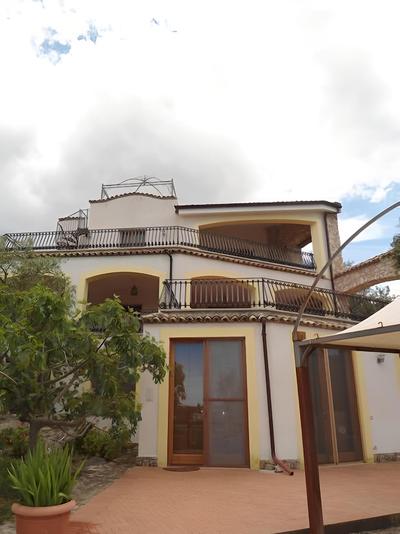 Mandorlo