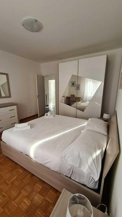 ELEONORA'S HOUSE