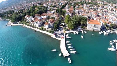 Spacious apt With Lodge Just 40m From the Beach