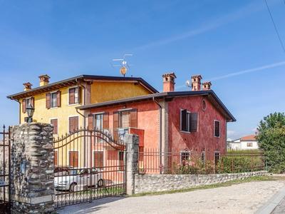 Belvilla by OYO Casa Gialla A Uno