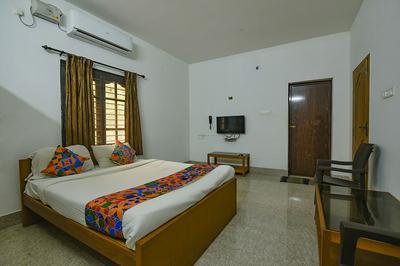 Fabhotel Joy'S Residency