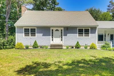 Kennebunk Getaway w/ Deck < 3 Mi to Beaches!