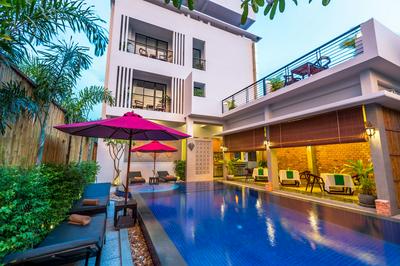 Silver Palms Residence