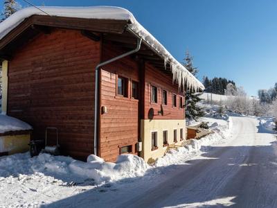 Spacious Holiday Home near Ski Area in Leogang