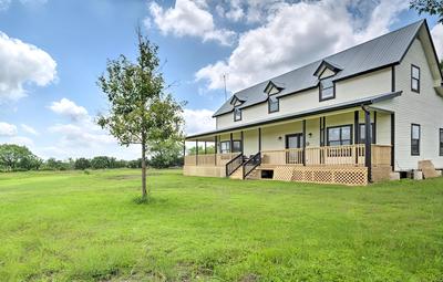 Gingerland Ranch in Del Valle: Game Room & Porch