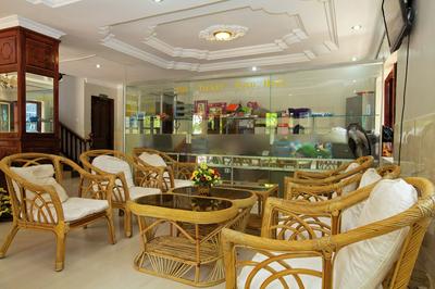 Damnak Riverside Villa