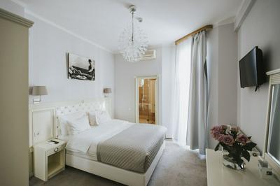 Cherie Hotel Boutique & Restaurant